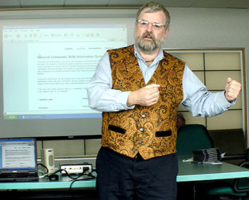 Bruce Rigby of Iqaluit, seen here in 2006 when he worked on the Nunavut Community Skills Information System database for the GN, will start work Sept. 1 as Premier Eva Aariak's principal secretary. (FILE PHOTO)