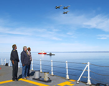 Prime Minister Stephen Harper poses for what may be the most expensive photo-op every staged, during visit to a naval vessel anchored in Frobisher Bay during a national defence exercise, Operation Nanook, conducted last August. (PHOTO BY CHRIS WINDEYER)