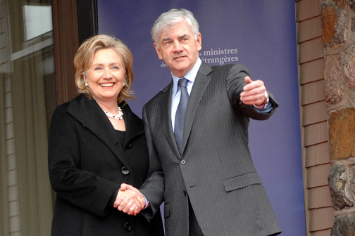 Foreign affairs minister Lawrence Cannon shakes hands with Hilary Clinton, the US seceretary of state, before the start of a meeting of Arctic foreign ministers in Chelsea, Quebec March 29. Clinton slammed Canada for leaving countries like Iceland and Sweden, plus aboriginal leaders out of the meeting. (PHOTO COURTESY OF DFAIT)