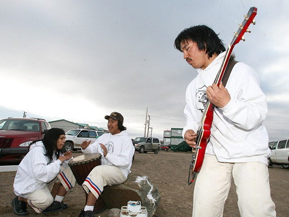 The late Artcirq peformers Solomon Uyasaruk and Joey Ammaq, at left, play a bongo at the 2007 Alianait festival in Iqaluit. (ARTCIRQ PHOTO) 