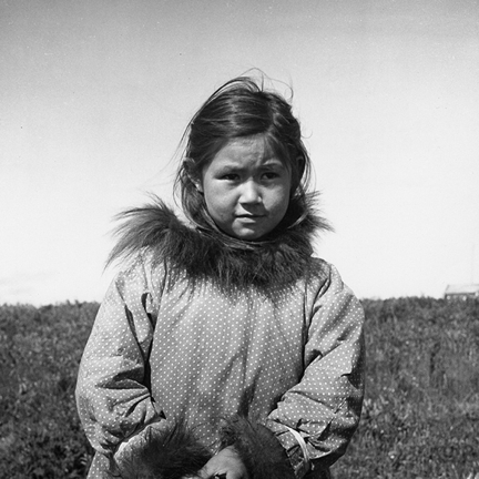 A unidentified Inuk girl in Tuktoyaktuk, around 1954. Photographed by Don Blair. (PHOTO COURTESY HBC ARCHIVES)