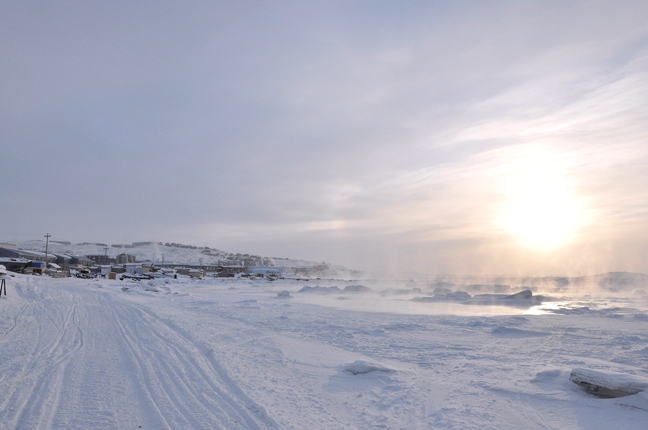 An RCMP news release says police in Iqaluit chased a suspect in a robbery down to the sea ice in front of the community early on Dec. 29. (FILE PHOTO)