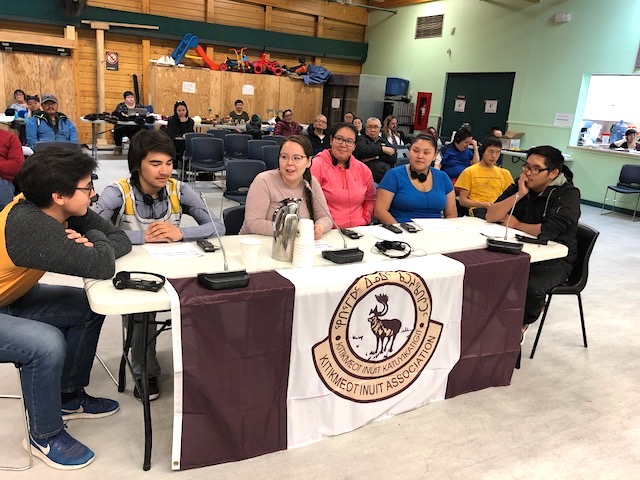 Youth delegates at the Kitikmeot Inuit Association talk about the issues that concern them on Oct. 18, at the KIA's annual general meeting. (PHOTO BY JANE GEORGE)